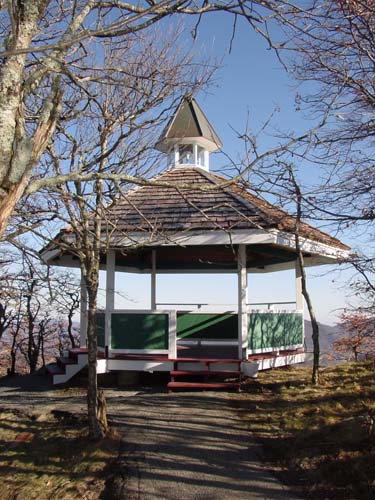 gazebo_and _trail_top#C425F