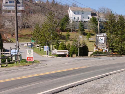 3_skiloft_road_left_turn