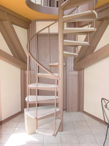 foyer_spiral_stairs_f#C0E10